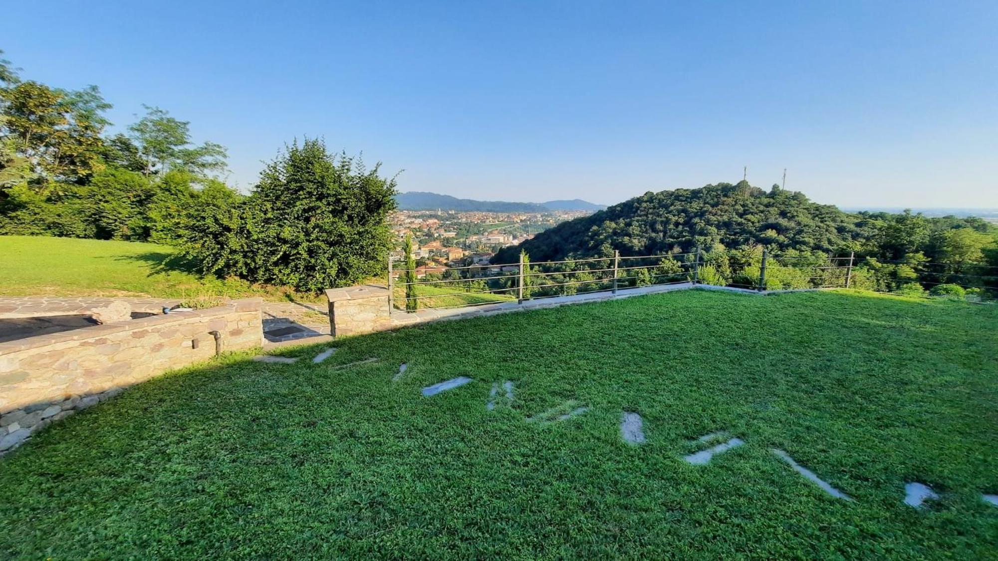 Villa Duno A Un Passo Da Citta Alta Кланеццо Экстерьер фото